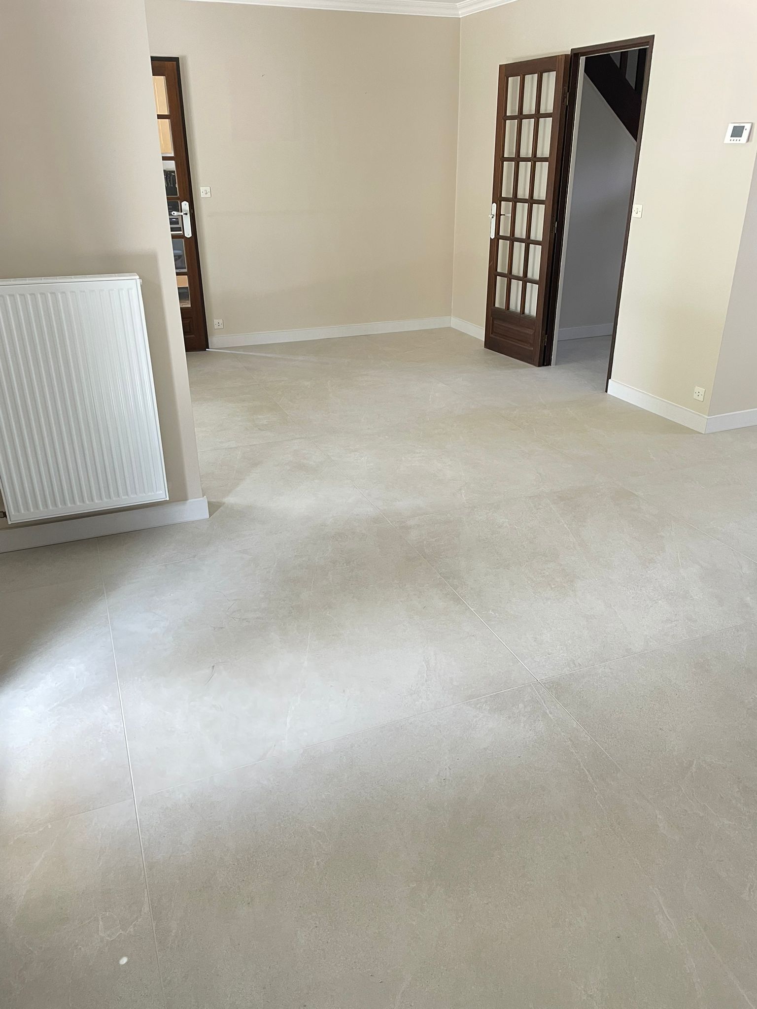 Pose de carrelage grand format par CS Création dans la métropole lilloise